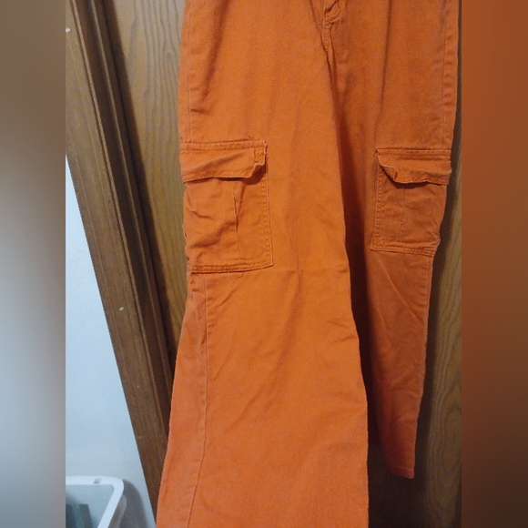 Orange wide leg cargo jeans size 6 - Picture 3 of 7